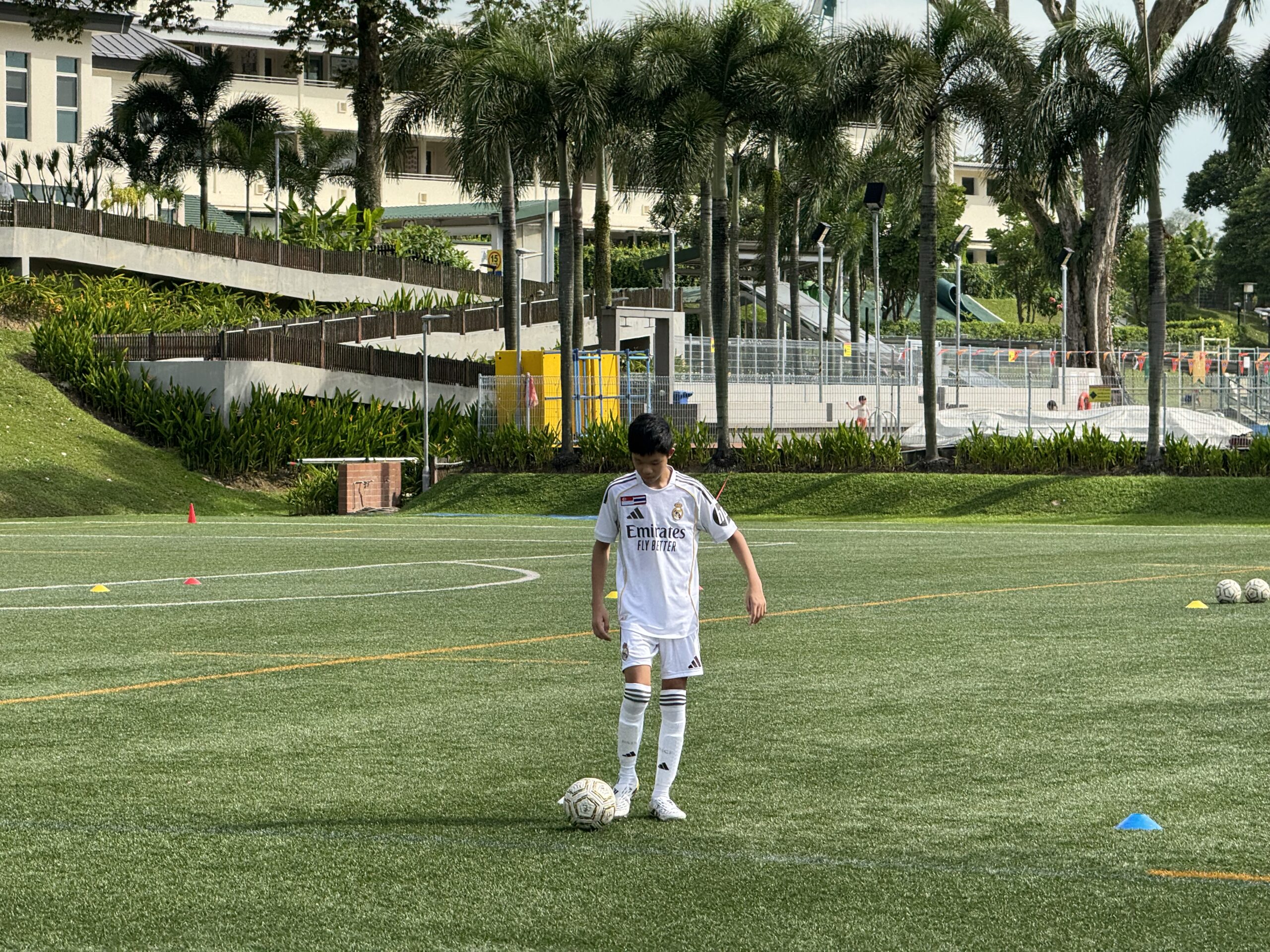 Mac Football on the pitch